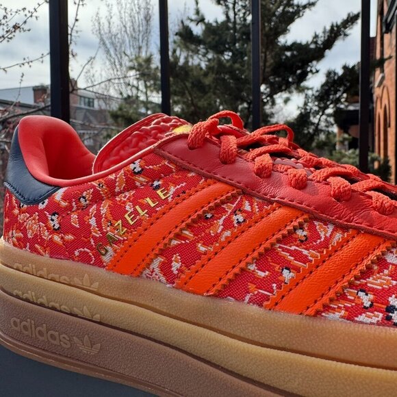 New Adidas Gazelle Bold Platform Sneakers Floral Paisley Red Print Gum Womens 7 - Picture 5 of 14